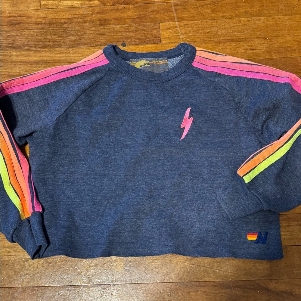 Bolt Embroidery Classic Cropped Crew Sweatshirt Heather Navy Neon Striped MEDIUM